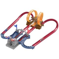 Hot Wheels MarioKart Bowserın Kalesinde Kaos