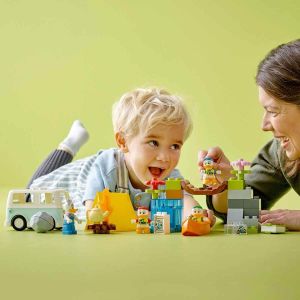 Lego Duplo Disney Mickey ve Arkadaşları Kamp Macerası 10997 - 2 Yaş ve Üzeri Çocuklar için Daisy Duck, Cin, Can ve Cem’i İçeren Eğitici Oyuncak Yapım Seti (37 Parça)