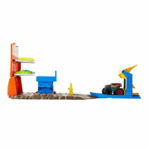 Hot Wheels Monster Trucks Patlama İstasyonu Oyun Seti