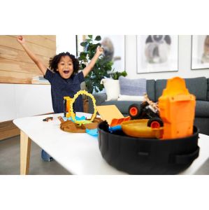 Hot Wheels Yılan Geçidi Oyun Seti FNB20