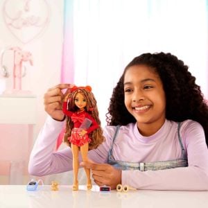Barbie Dream Besties Barbie Terasa Bebek ve Aksesuarları HYC23