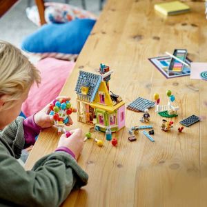 LEGO Disney•Pixar ‘Yukarı Bak’ Evi 43217