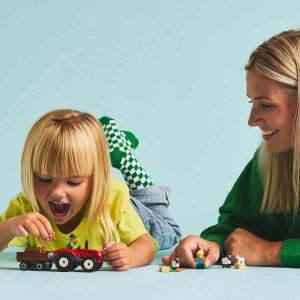 LEGO City Römorklu Kırmızı Çitflik Traktörü ve Koyun 60461