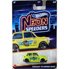 Hot Wheels Neon Yarışçılar Serisi Uzun Kart Custom '70 Honda N600