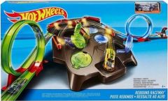 Hot Wheels Dev Çember İkili Yarış Macerası Seti FDF27