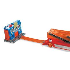 Hot Wheels Mega Tır Kırmızı GHR48