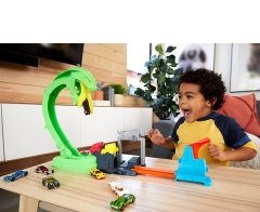 Hot Wheels Zehirli Yılanla Çarpışma Oyun Seti