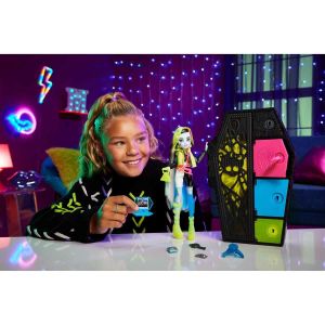 Monster High Gizemli Arkadaşlar Oyun Seti Frankie Stein