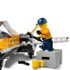 LEGO City Great Vehicles Gösteri Jeti Taşıma Aracı