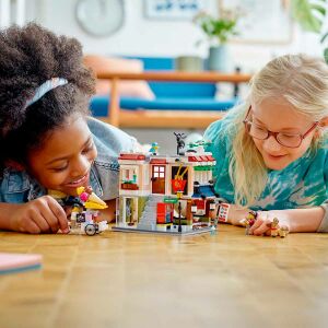 LEGO Creator 3’ü 1 Arada Şehir Merkezi Makarna Dükkanı 31131