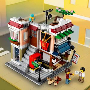 LEGO Creator 3’ü 1 Arada Şehir Merkezi Makarna Dükkanı 31131