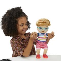 Baby Alive Işıklı Ayakkabılarıyla Neşeli Bebeğim