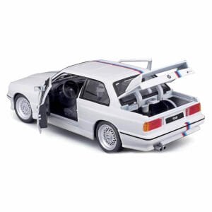 Burago 1:24 BMW M3 1988 Model Araba