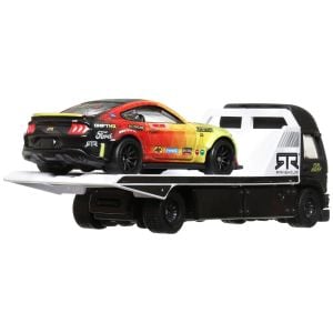 Hot Wheels Premium Team Transport '23 Ford Mustang RTR Spec 5 & Aero Lift