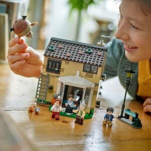 LEGO Harry Potter Privet Drive: Marge Hala’nın Ziyareti 76451